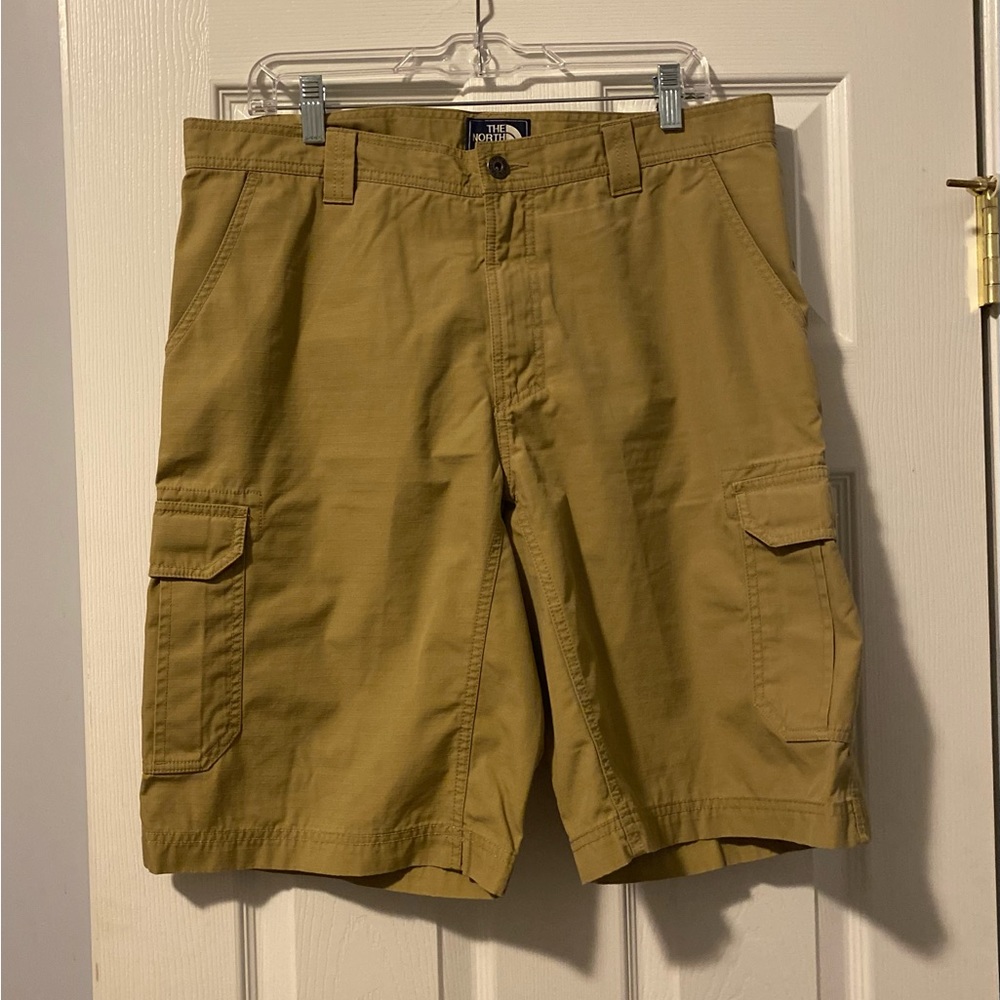 The North Face shorts NWOT
